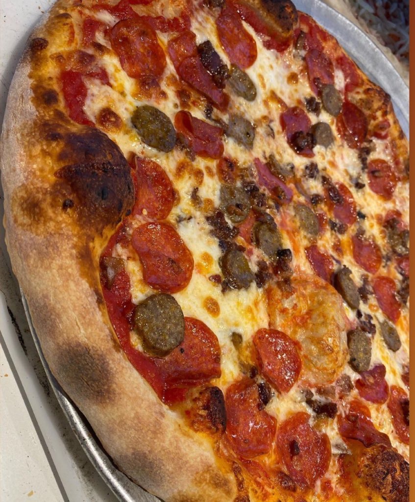 Chef Andrew Gruel tweet media