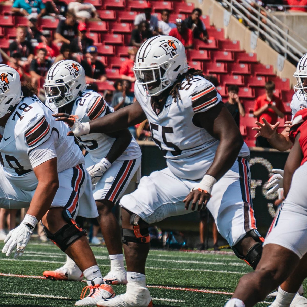 BG_Football's tweet photo. An ode to our very FIRST Beats By Tunde 🥁 back in 2022. Tunde just finished his four-year career at BGSU and became just the sixth FBS offensive lineman to start at least one career game at all five OL positions in records dating back to 2010. https://t.co/R7yPCI0GSL