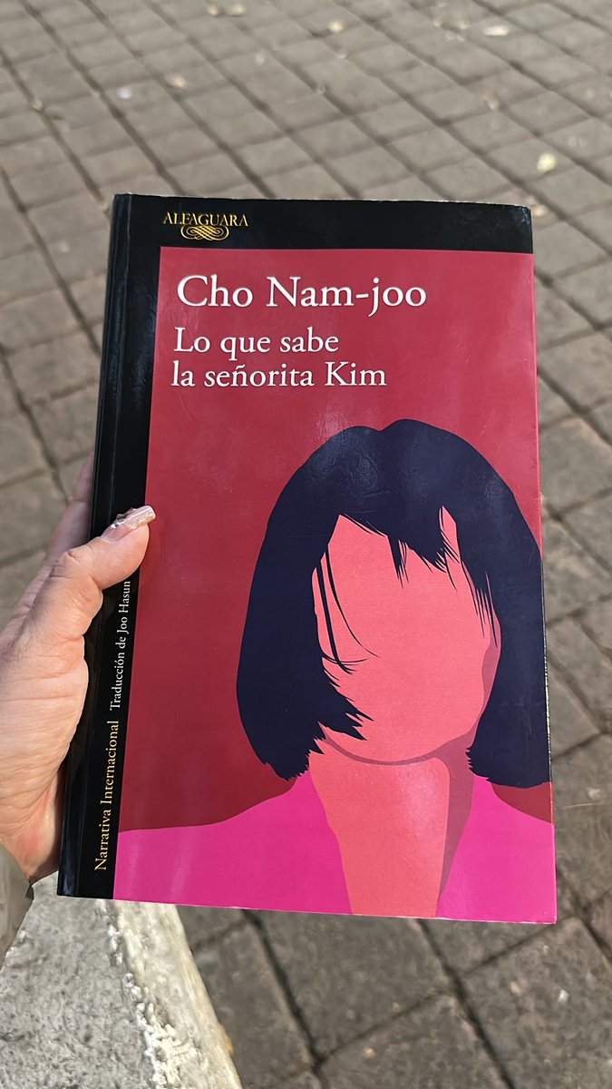 Altamente recomendable. Mis cientos favoritos: el que le da título al libro; y Para Hyeonnam.