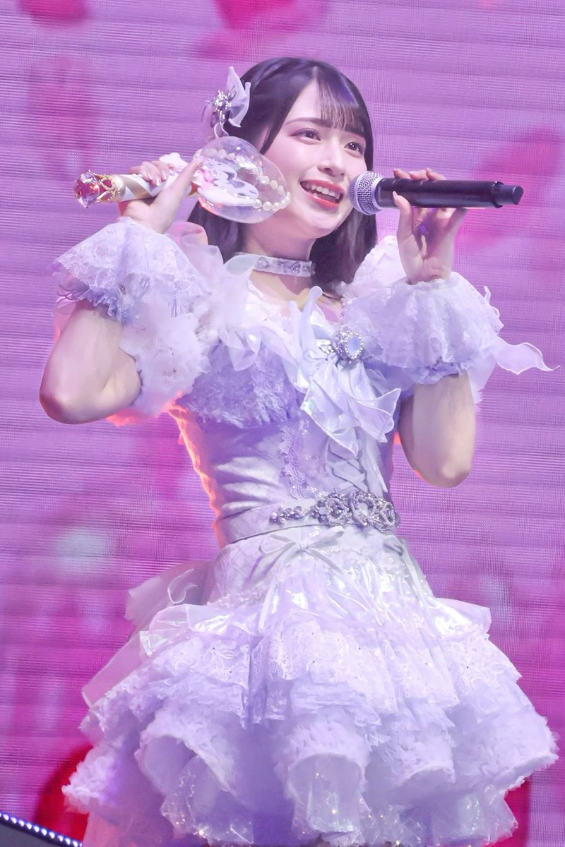 _____riria's tweet photo. 文春砲、最も恐れてた佐々木舞香ちゃんだったけどこんなに可愛かったら彼氏くらいいるだろと思ってしまう。恋愛禁止ではないらしい��どアイドルな以上はバレたらやりづらいだろうしバレないで欲しかったってのが本音。あと舞香ちゃんってあまり芸能界に執着なさそう。絶対アイドルやめないでほしいけど https://t.co/INduEywWqD