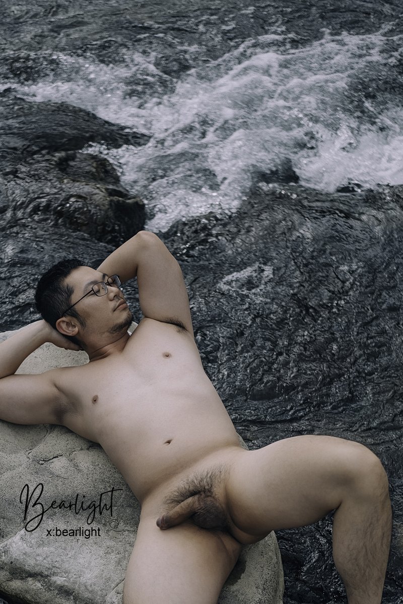 bearlight tweet media