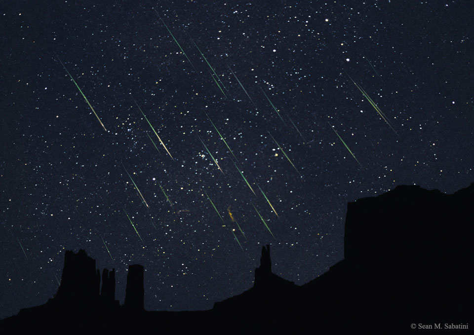 ArchiveOfSpace's tweet photo. 🌌 Leonids Over Monument Valley

There was a shower over Monument Valley -- but not water.  Meteors.  The featured image -- actually a composite of six exposures of about 30 seconds each -- was taken in 2001, a year when there was a very ac...

#NASA #Space #Astronomy #Cosmos https://t.co/JNouK6iyQi