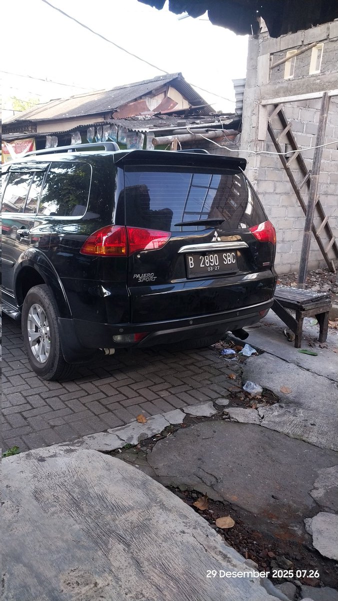 <a href="/merapi_uncover/">Merapi Uncover</a> Kepada pemilik mobil tersebut diharap untuk memindahkan. Karena sudah menganggu pintu operasional pasar sambilegi, depok, sleman.