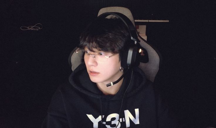 ❤︎    S͟o͟r͟t͟e͟o͟   :  800  𝗿𝗼𝗯𝘂𝘅    ୭ ˚ 

—  fav y rt (si ss)
—  seguir a cc con notis (ss)

-🍓