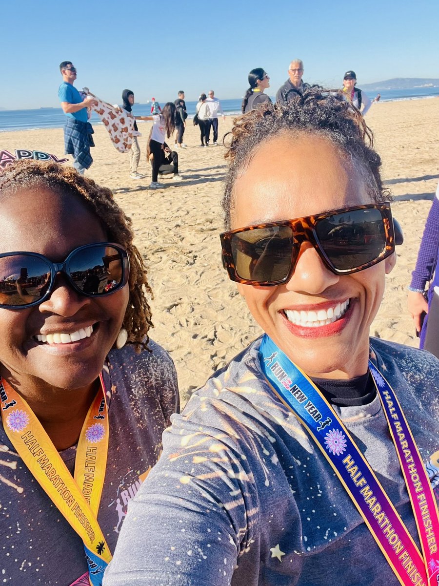 yolandaceocoach's tweet photo. Kicking off my 2026 goals with intention and alignment 💫

Living fitness-free, nurturing a fit body, fit mind, and fit soul—not just for myself, but as part of the vision for Petteway Management Group Thanks Roxanne Petteway❤️

So grateful to Ethel G. https://t.co/UTJSg32jga