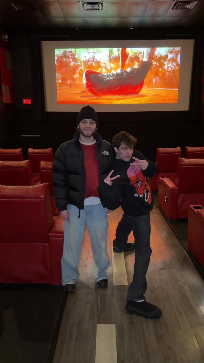 sturnyboy's tweet image. my mack crumbs they’re so cute