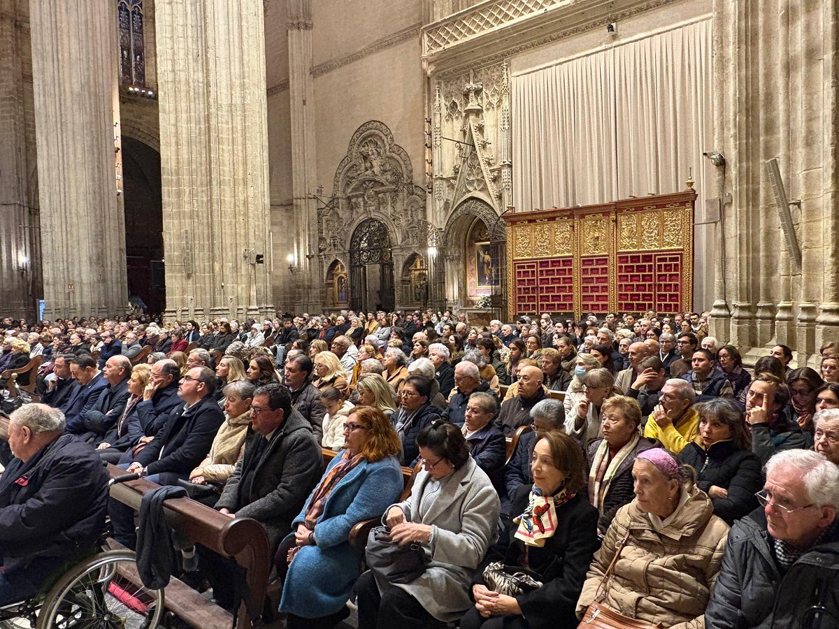 Santa Misa de Conclusión del #AñoJubilar2025. Fiesta de la Sagrada Familia de Nazaret. Catedral de #Sevilla.

El Jubileo nos ha llamado a redescubrir la centralidad de Cristo en nuestras vidas y comunidades, la importancia de la conversión personal y comunitaria, del sacramento