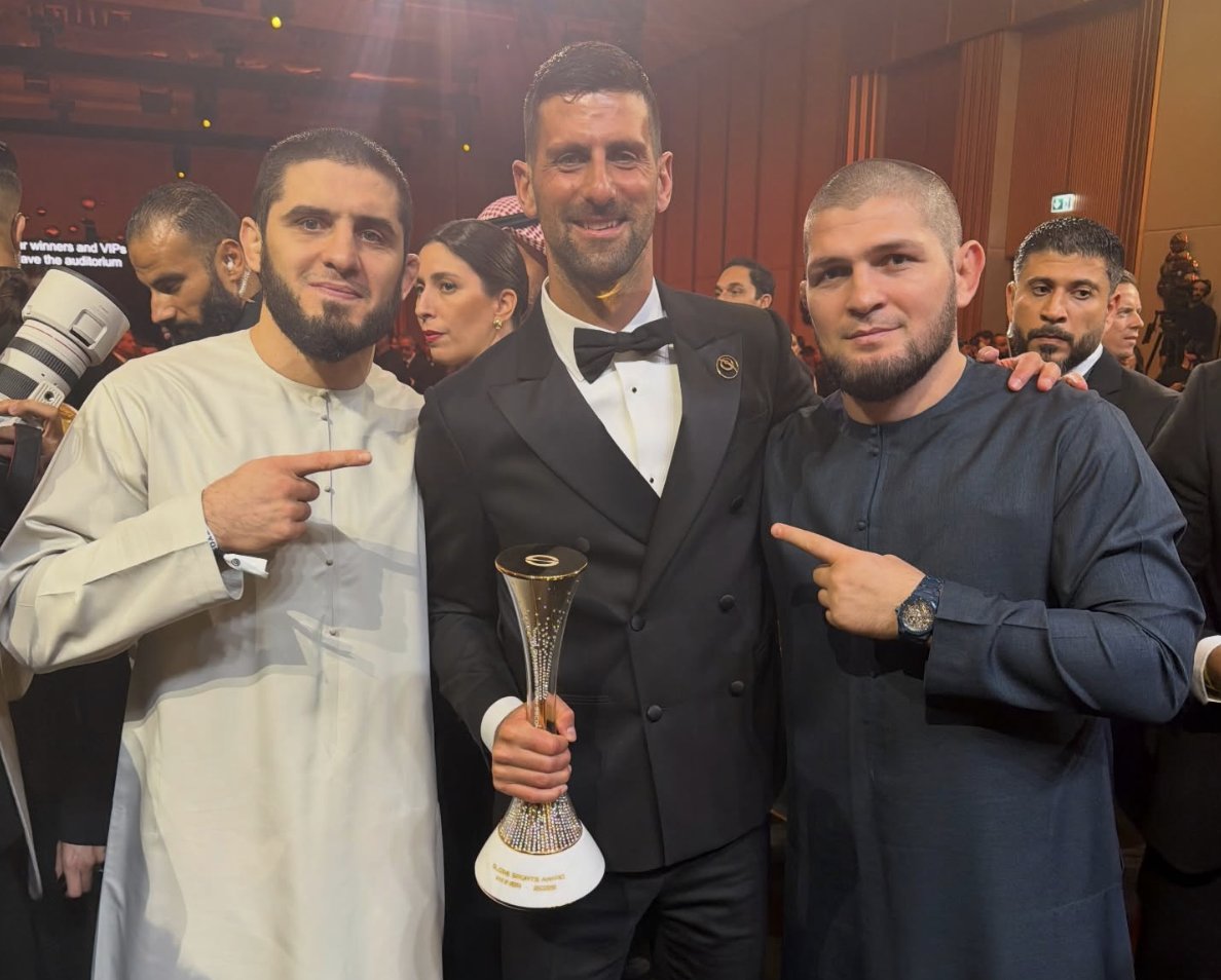 DjokovicFan_'s tweet image. This picture is legendary.