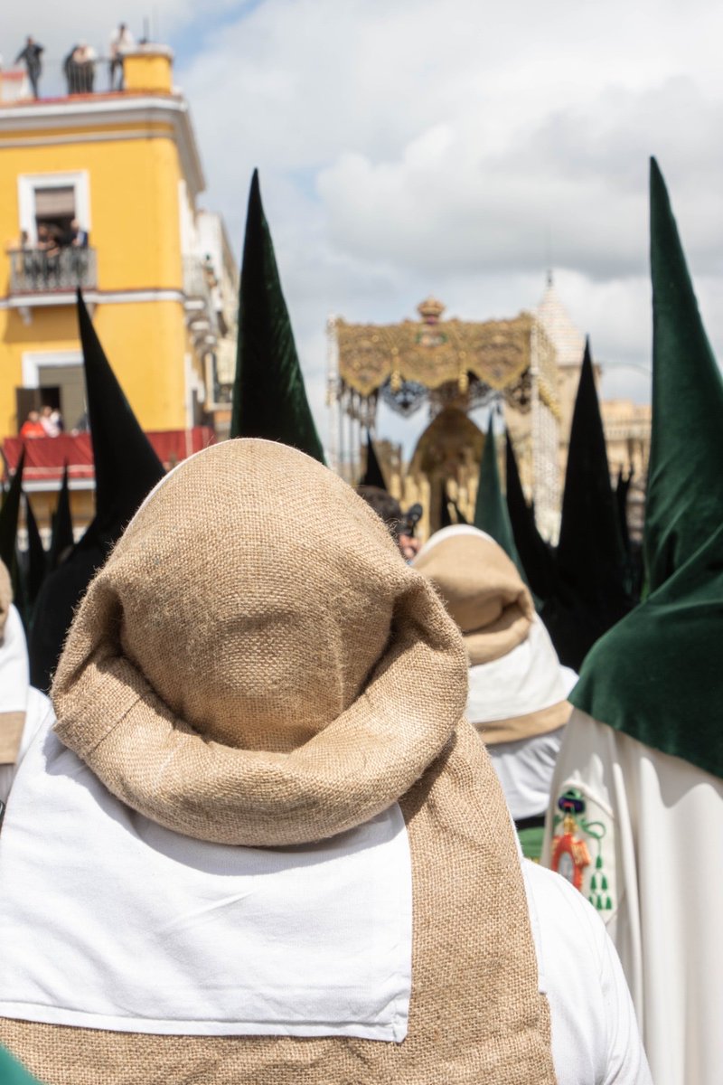 🟢 La Hermandad de la Macarena abre el plazo de inscripción para los hermanos mayores de edad interesados en formar parte de la cuadrilla de costaleros.

El plazo estará abierto del 29 de diciembre de 2025 al 12 de enero de 2026, pudiendo realizarse la inscripción de forma