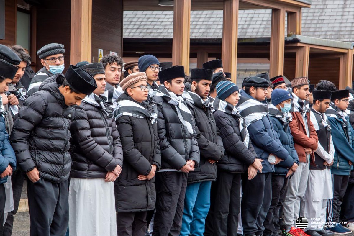 Participants at this year’s Winter Retreat Tarbiyyati Class were honoured with a blessed interaction with Hazrat Khalifatul Masih V (May Allah be his Helper) following the concluding session of the Qadian Jalsa.

28 December 2025, 
Islamabad, Tilford, UK
