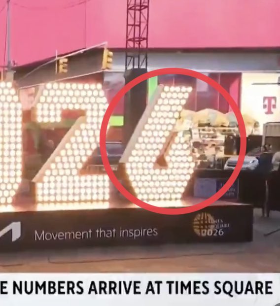 John11401's tweet image. Comma time comin’