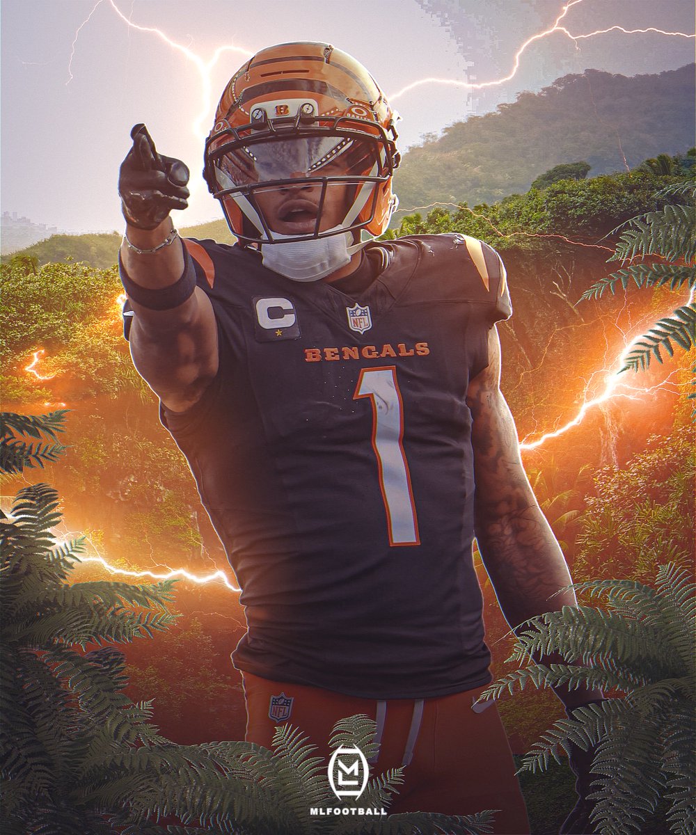 MLFootball's tweet image. HISTORY: Cincinnati #Bengals wide receiver Ja’Marr Chase made history this week once again.

Chase is the first player in #NFL history to have…

80+ receptions
1,000+ yards
7+ touchdowns

In each of his first five seasons in the league… CHASE = LEGENDARY.

🤯