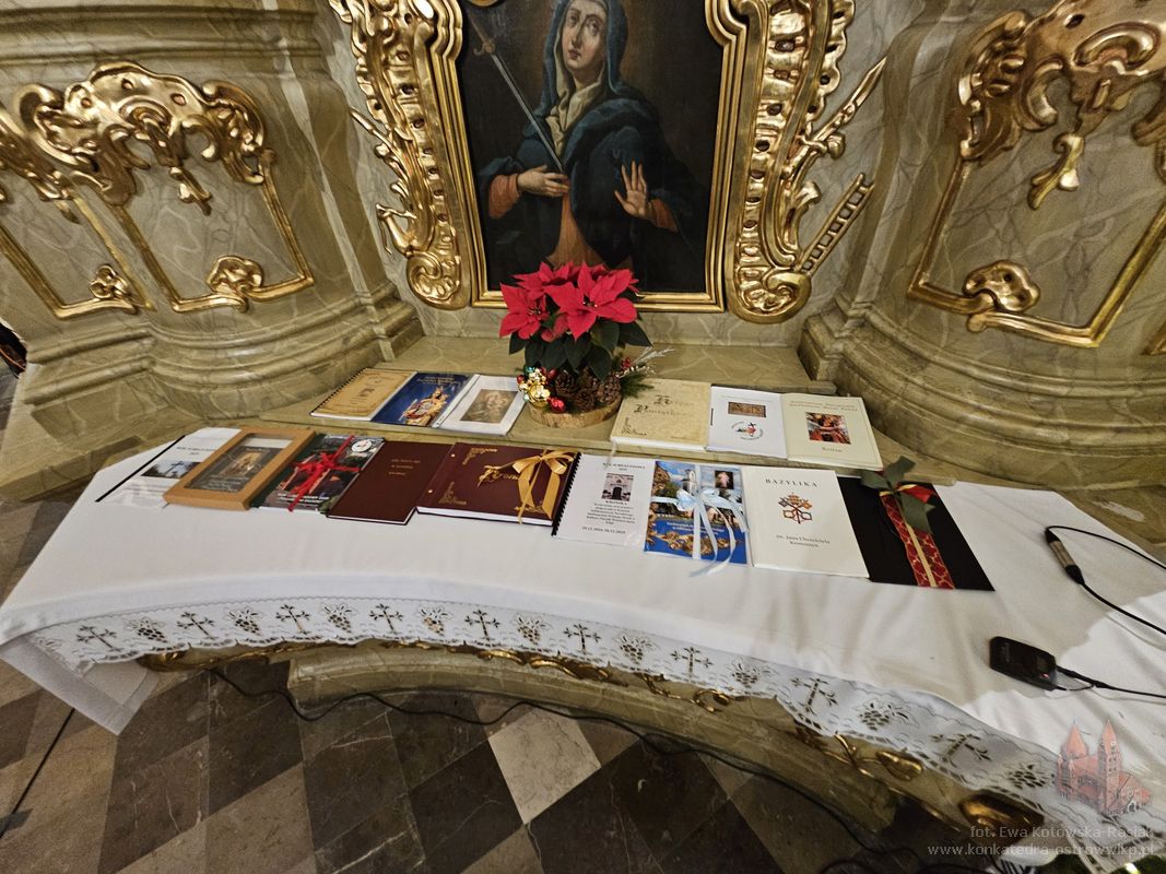 konkatedra's tweet photo. – Po tym Roku Jubileuszowym idźmy dalej, coraz pełniej, głębiej i mocniej. Stawiajmy się autentycznymi pielgrzymami nadziei – mówił #bpBryl w katedrze w Kaliszu podczas Mszy św. kończącej Rok Jubileuszowy w diecezji kaliskiej...
https://t.co/a7bEpE4hiD https://t.co/g7wFntRsV2