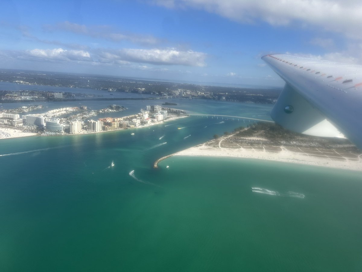 RolexGmtN408T's tweet photo. #WaterFlying
#Aviation
#Seaplanes
#Amphibians
#LakeAircraft
#WeirdFog
@flywithaopa @SeaplanesOrg @SeaplaneMag @airplanetalk @sleepinmoneyJR https://t.co/KQsVArgoOw