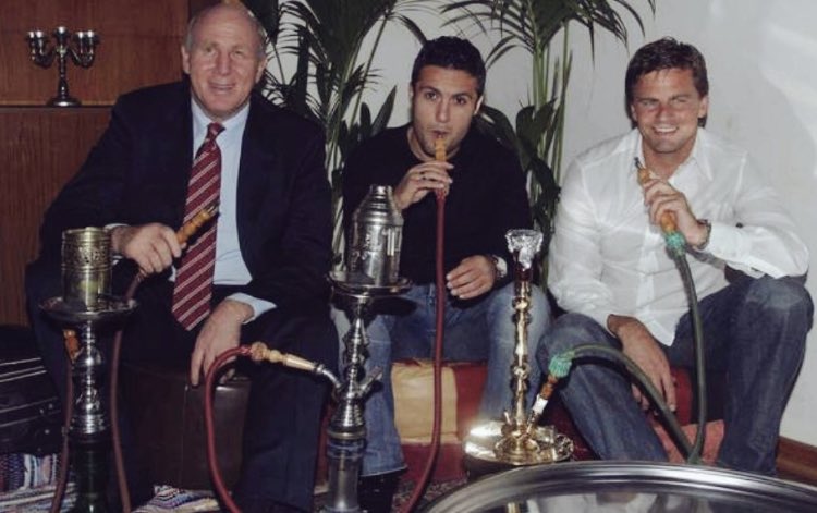 ferrarievanlent's tweet photo. jungs treffen sich zwischen den feiertagen um so den ganzen abend queens park rangers kader 14/15 zu besprechen https://t.co/tOIOJ6C6PY