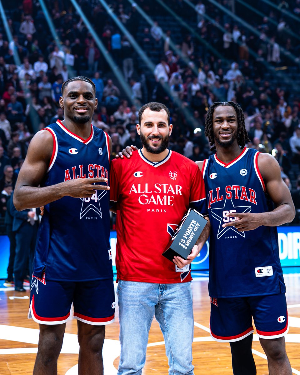 JLBourgBasket's tweet image. Bourg représentée comme il se doit ⭐
Trois All-Stars, trois victoires, une soirée parfaite !

#WeRedy | #allstargame