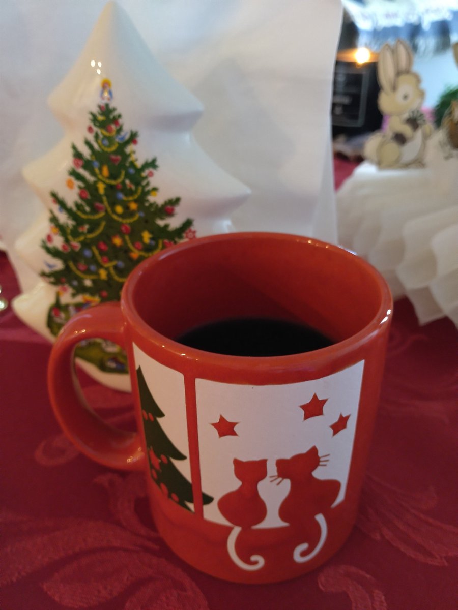 LauraLadybug4's tweet image. I hope everyone had a good Christmas and a good weekend. Back to work tomorrow.
#sundayvibes #Christmas2025 #ChristmasDecor
