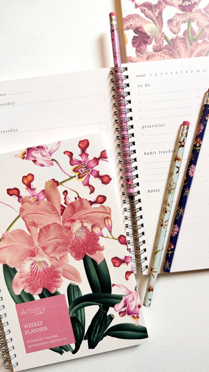 artistrycards's tweet photo. Step into 2026 feeling organised! 🌸
Our Orchid Weekly Planner helps you track habits, prioritise goals, and plan your weeks with style. 52 undated weeks, spiral binding, and plenty of space for notes &amp; to-dos. ✨

#PlannerAddict #WeeklyPlanner #2026Goals https://t.co/6TVjAeZHtr