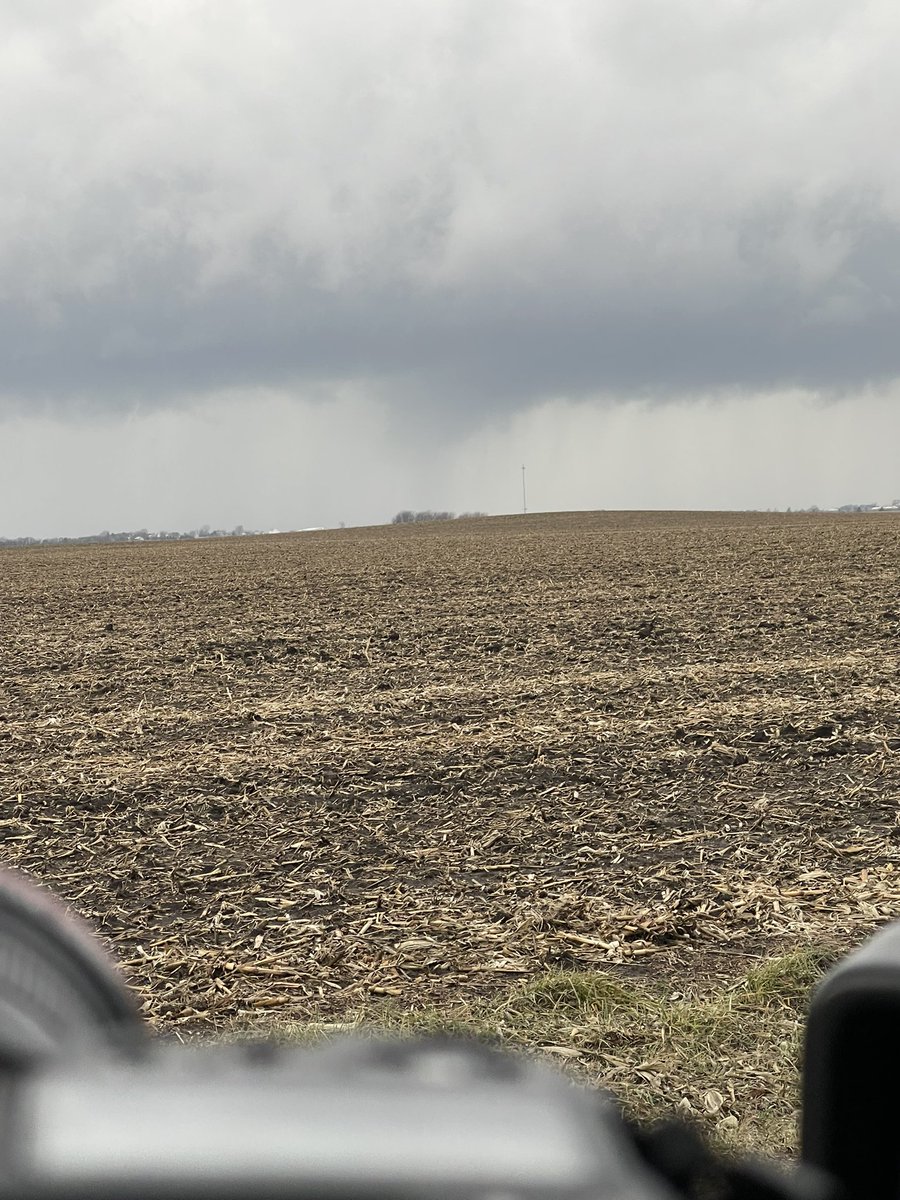 Near Chatsworth, IL <a href="/NWSLincolnIL/">NWS Lincoln IL</a> rapidly rotating, has since dissipated