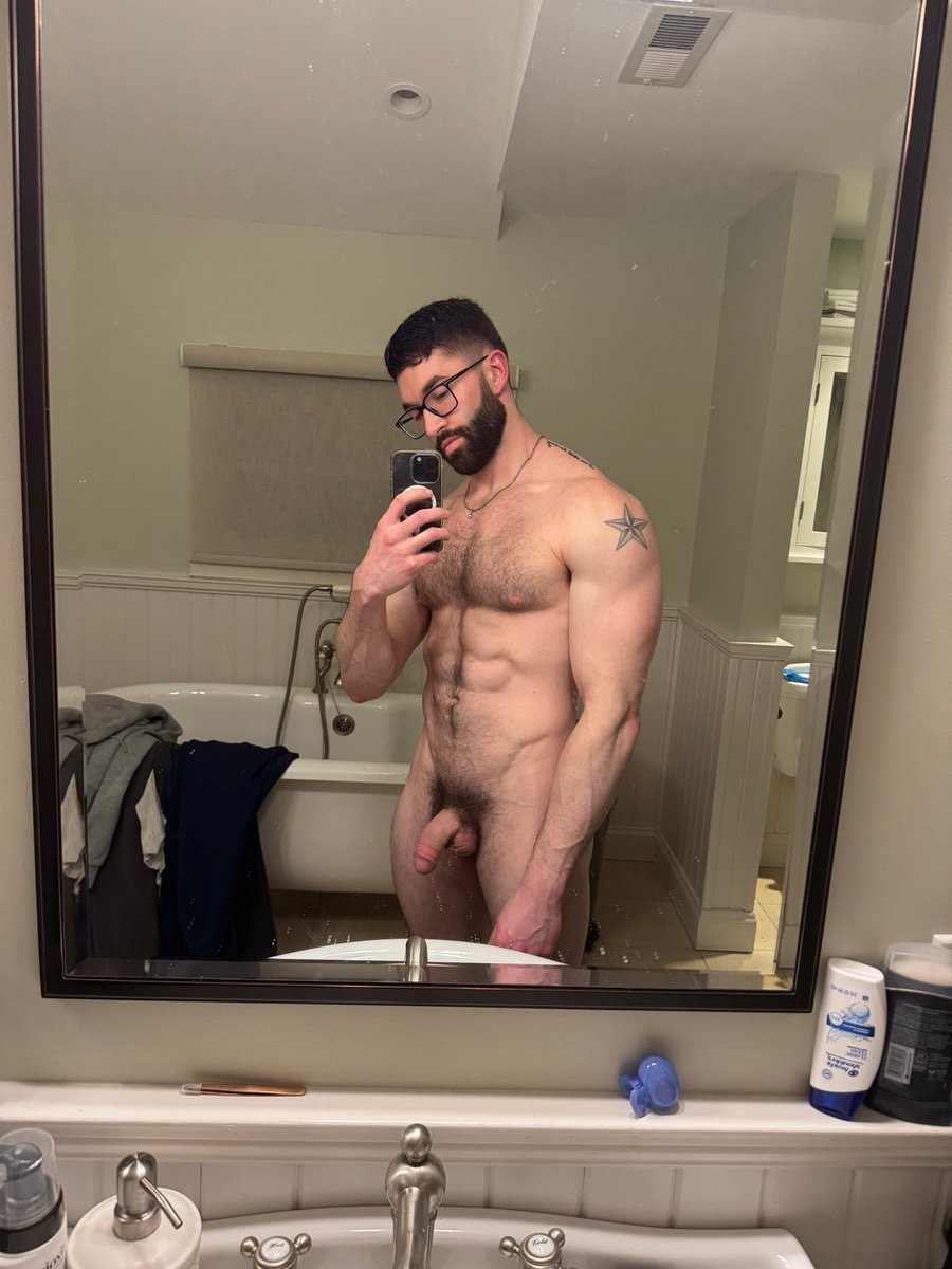 Rt if you’d take it raw for me 😏 #gay #men #hairy #bwc #onlyfans