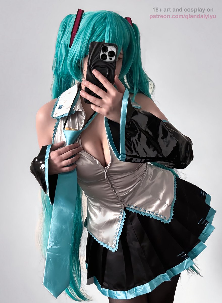 qiandaiyiyu's tweet image. Hotsune Thiccku 2 sfw