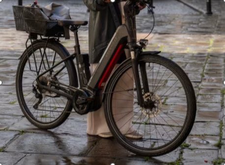 sidcot's tweet photo. @Angiemut @Wera_Hobhouse LibDem Wera “fighting for” British bike manufacturers while buying a German bike for herself sums her right up… https://t.co/e5pOsimxfG