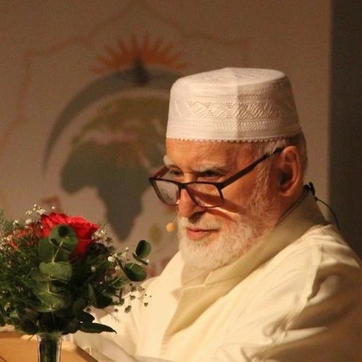 Kızım sizler çok mühimsiniz, sizler bugün asr-ı saâdetin mirasçılarısınız. Bugün sizler Uhud’da nöbet tutan o  yedi sahabenin devamısınız.. 🌹

| Osman Nuri Topbaş k.s |