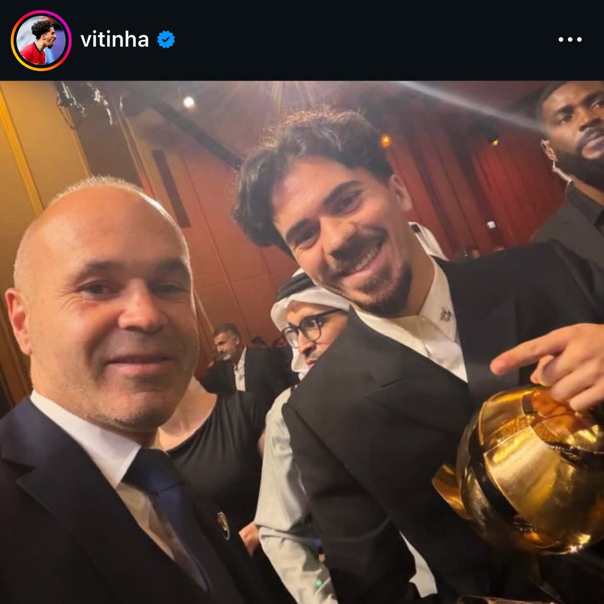 TouchlineX's tweet image. 🚨🗣️ Vitinha on IG: "How lucky I am… My biggest reference!"