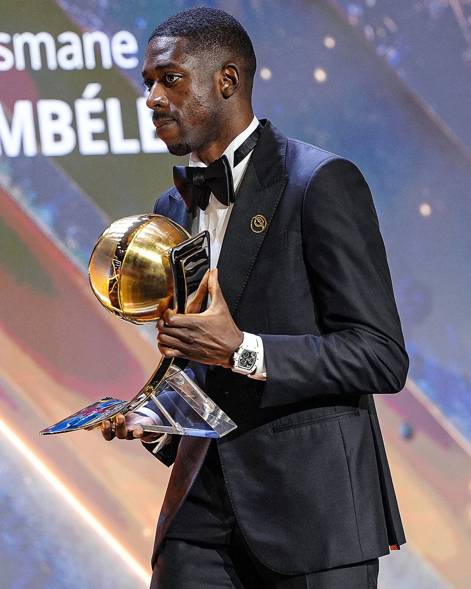 SVargasOK's tweet photo. Todos los ganadores del Globe Soccer Awards al Mejor Futbolista:

🏆 2011: 🇵🇹 Cristiano Ronaldo.
🏆 2012: 🇨🇴 Radamel Falcao.
🏆 2013: 🇫🇷 Franck Ribéry.
🏆 2014: 🇵🇹 Cristiano Ronaldo.
🏆 2015: 🇦🇷 Lionel Messi.
🏆 2016: 🇵🇹 Cristiano Ronaldo.
🏆 2017: 🇵🇹 Cristiano Ronaldo.
🏆 2018: 🇵🇹 Cristiano Ronaldo.
🏆 2019: 🇵🇹 Cristiano Ronaldo.
🏆 2020: 🇵🇱 Robert Lewandowski.
🏆 2021: 🇫🇷 Kylian Mbappé.
🏆 2022: 🇫🇷 Karim Benzema.
🏆 2023: 🇳🇴 Erling Haaland.
🏆 2024: 🇧🇷 Vinícius Júnior.
🏆 2025: 🇫🇷 Ousmane Dembélé. 🆕️
