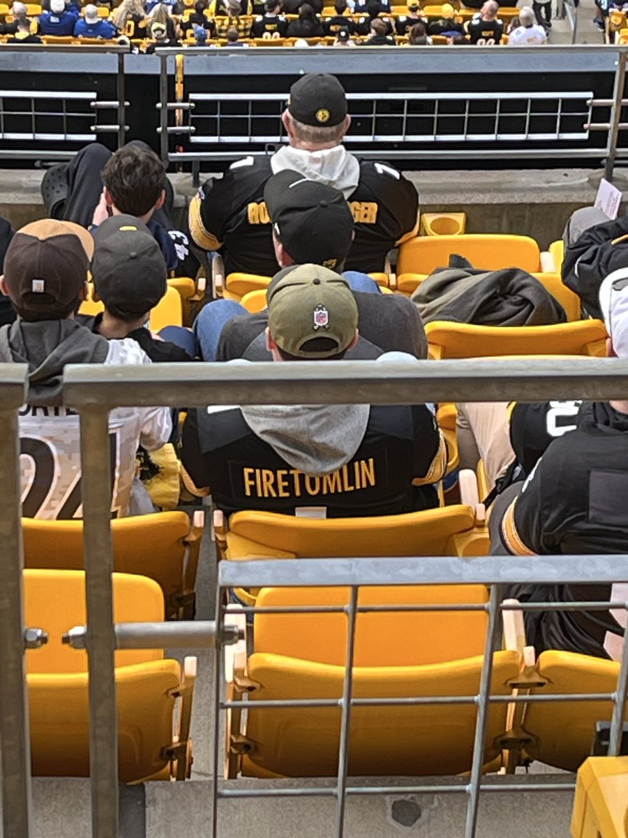 Wrestlingmarx's tweet photo. @steelers @Acrisure https://t.co/epoAP7IbLS