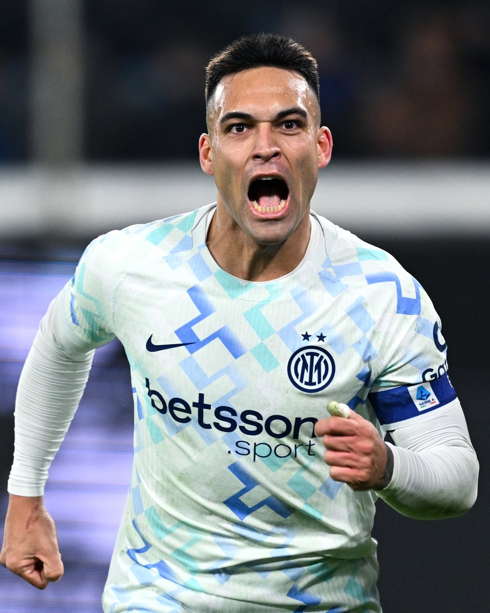 brfootball's tweet photo. Lautaro Martínez in his last four Serie A games:

⚽️⚽️ vs. Pisa
⚽️ vs. Como
⚽️ vs. Genoa
⚽️ vs. Atalanta

Top scorer in Italy this season 🎯 https://t.co/GbhpJ5KwVC