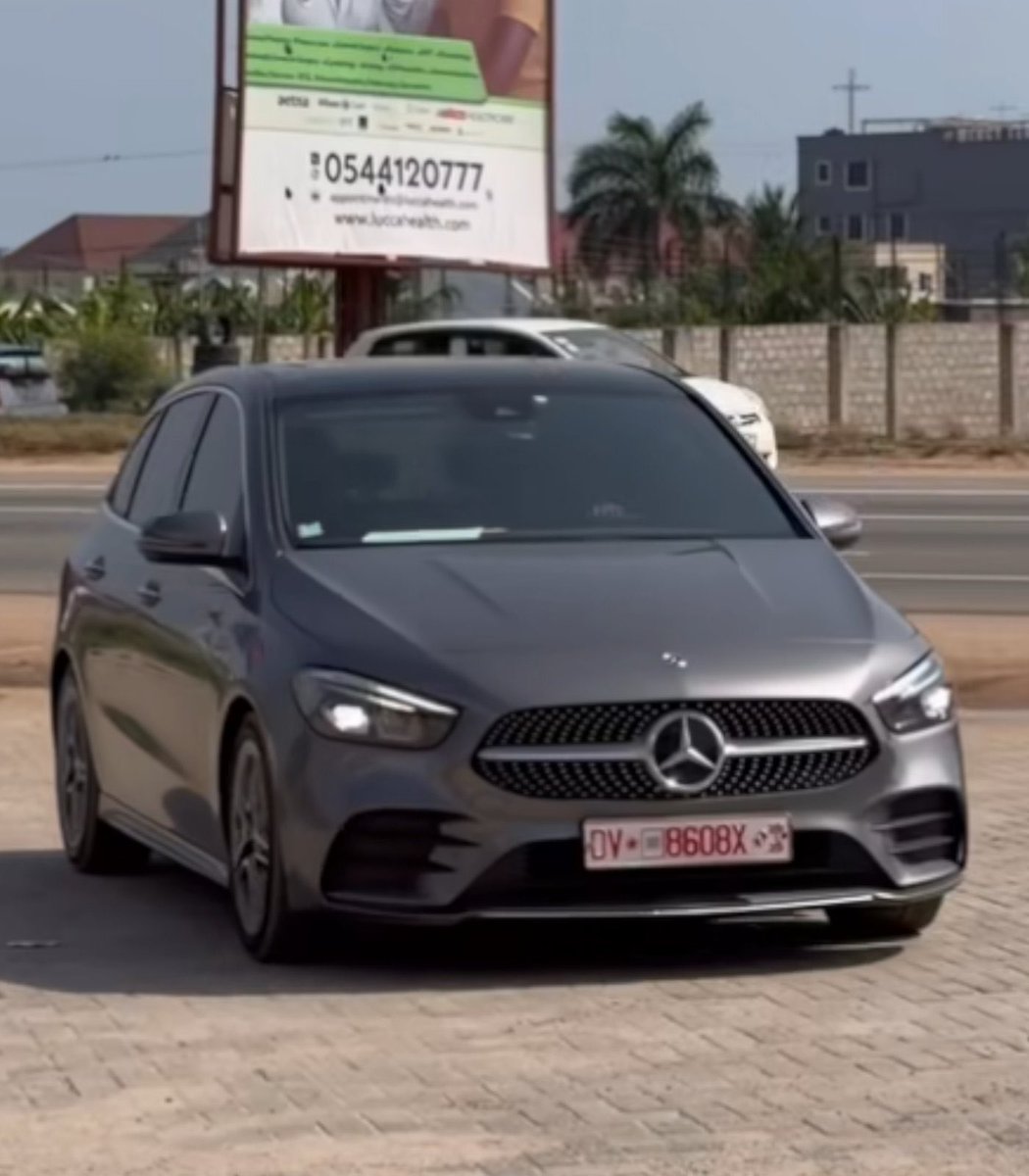 FearBuck tweet media