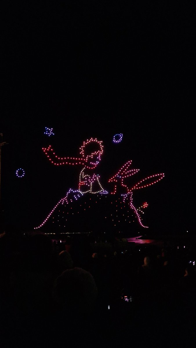 AdrienFour's tweet image. "On ne voit bien qu'avec le cœur, l'essentiel est invisible pour les yeux" - A. Saint-Exupéry / Le Petit Prince
#GameOfDrones #LaGrandeMotte