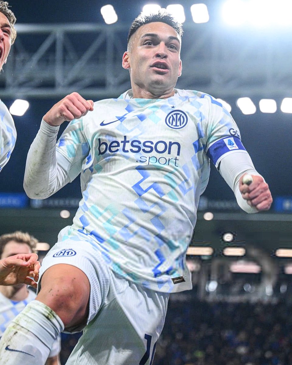 🇦🇷🐂 LAUTARO MARTÍNEZ participó directamente de 34 GOLES en el 2025 con la camiseta de Inter de Milán:

👉 53 partidos disputados.
⚽️ 30 GOLES.
🅰️ 4 ASISTENCIAS.

🌐 Todos los registros EN VIVO en dataref.net
