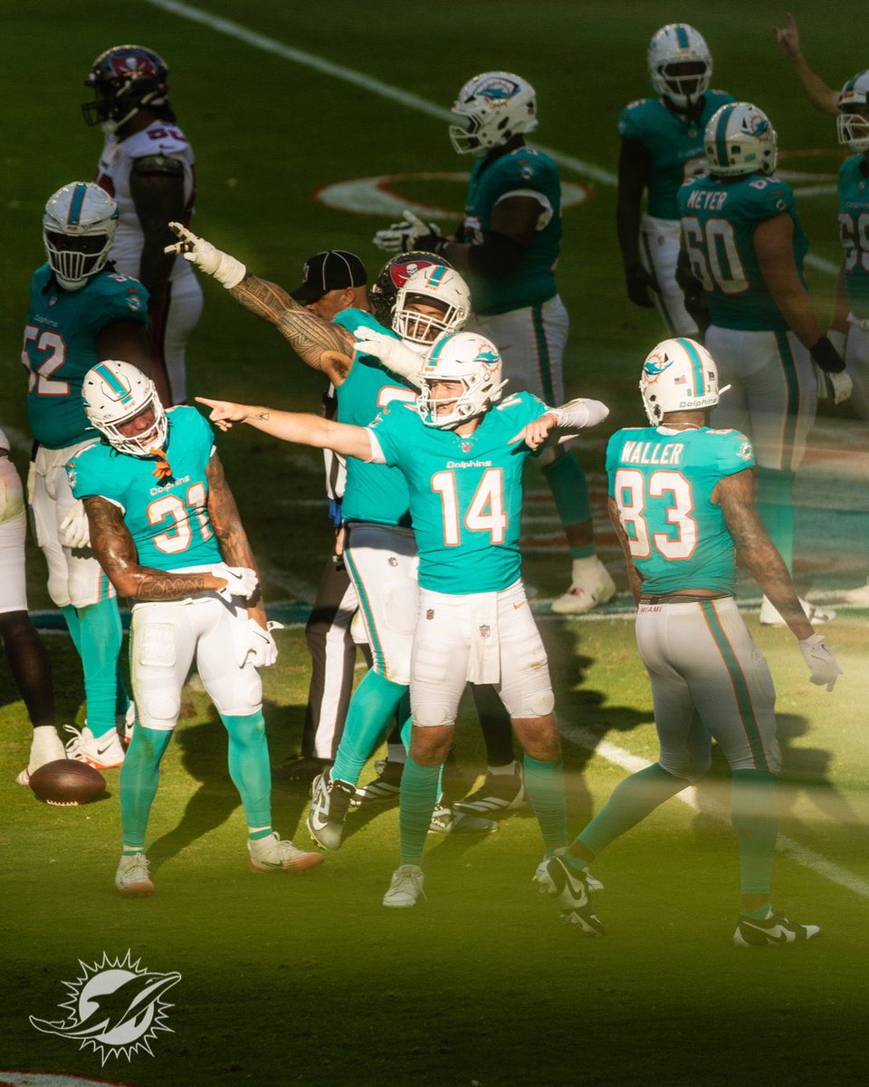 4 letter word. #PhinsUp