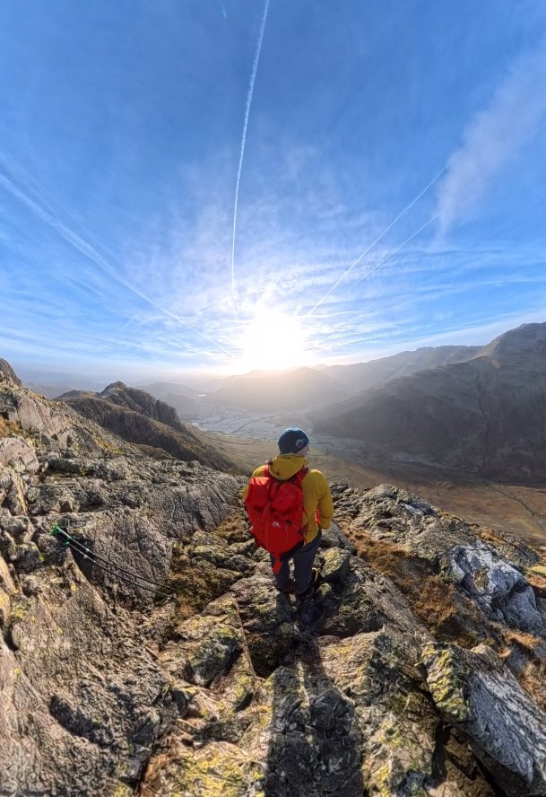 mountain-instruction tweet media