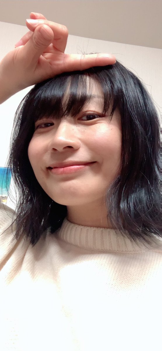 おはよう(^^)

昨日は忘年会楽しかったよー！
高校の時のお友達に久しぶりに会えた！
ママ達は昼飲みがええね！