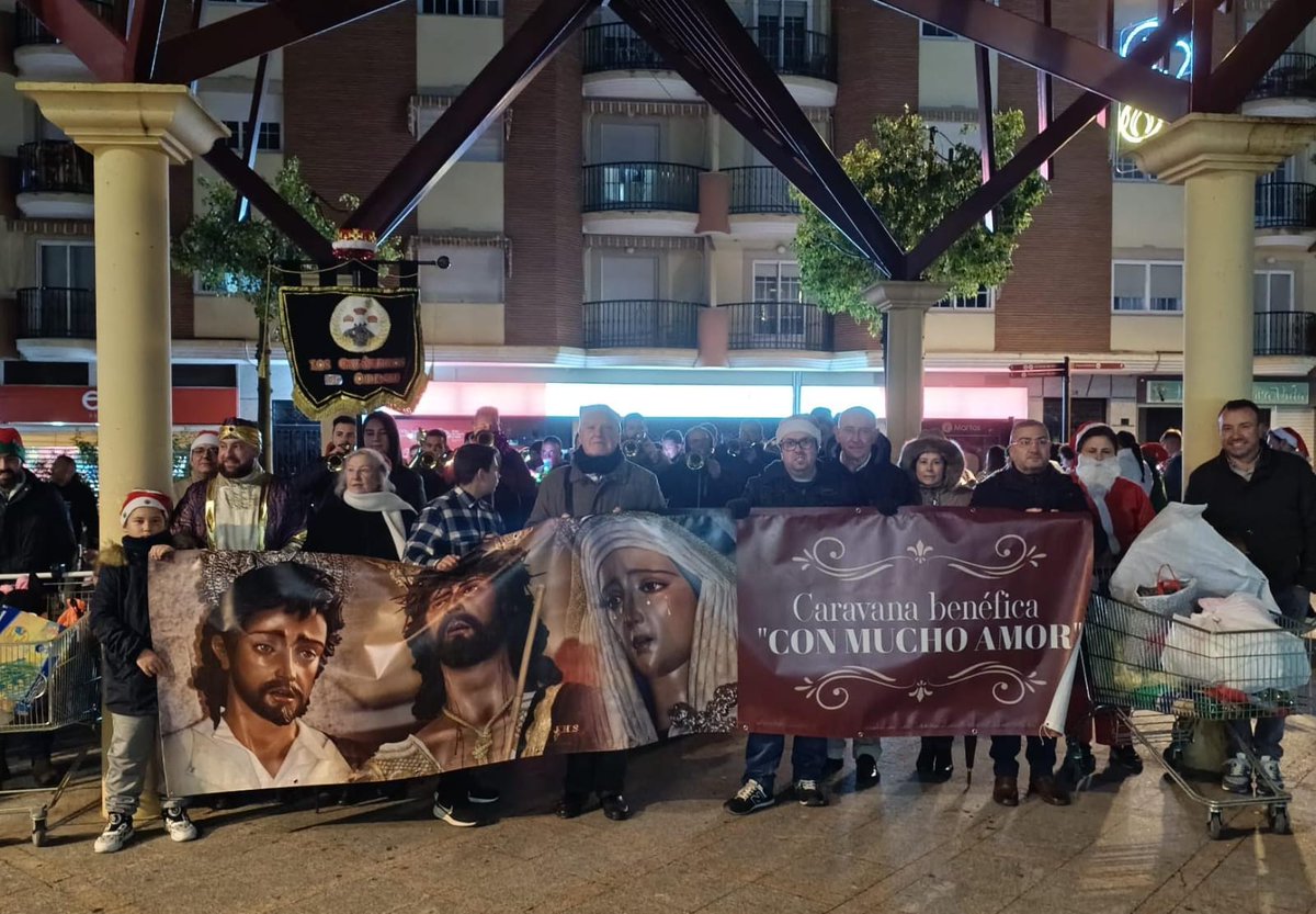 FeyConsuelo's tweet photo. En la tarde de hoy, junto a la Hermandad del Amor y Auxilio,hemos recorrido las calles de Martos en la tradicional Caravana Solidaria “Con mucho Amor”.¡Gracias a todas las personas que han aportado su granito de arena en favor de los más necesitados!
#FyC25
#DeTuConsueloNuestraFe https://t.co/mHZyrBh54n
