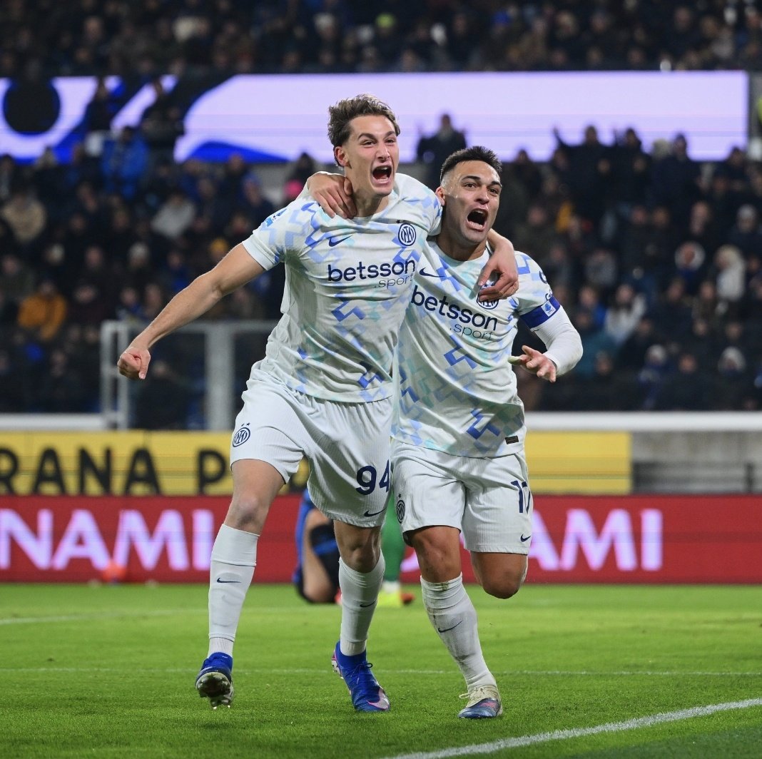 Matthewjumped's tweet image. - Tre punti pesantissimi 
- Ancora primi
- Palle a mollo
- Lautaro e pio cosa cazzo siete

CALMA