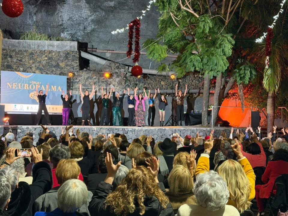 Gala Neuropalma 2025🎲Vivimos una muy bonita noche de entrega de galardones en Tazacorte a estos grandes grupos de personas mayores de La Palma, donde se culmina un año de actividad y compañerismo en cada uno de los municipios que los implica.
Gracias a tod@s 👏