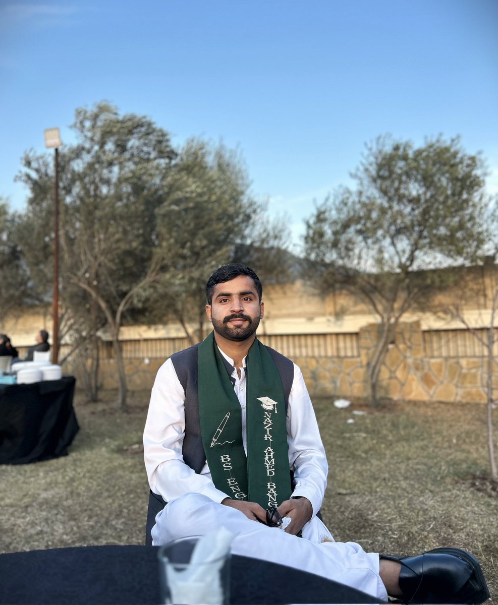 SoofiNazir's tweet photo. A fool can ask more questions in an hour than a wise man can answer in seven years.
Silence is sometimes the wisest reply.
..
.
#stylistxbrinkkty
#Pakistani 
#ラストマン https://t.co/UKcYrhXDvE