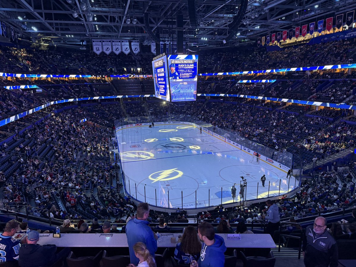 iogpsych's tweet photo. Let’s go Lightning! #GoBolts
#TheMARK #BenchmarkInternationalArena https://t.co/VuHbkdPGi0