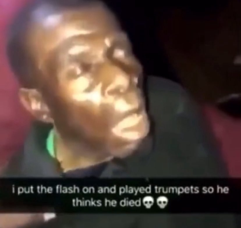 AllenDomzer's tweet image. Azy plus jamais je cours seul dans les bois