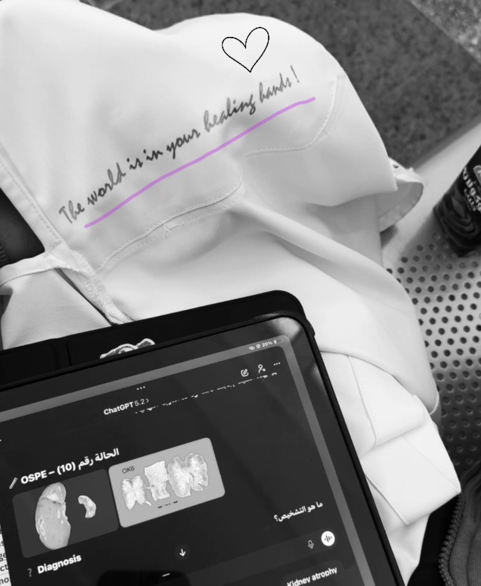 jnaecho's tweet image. The world is in your healing hands!❤️‍🩹