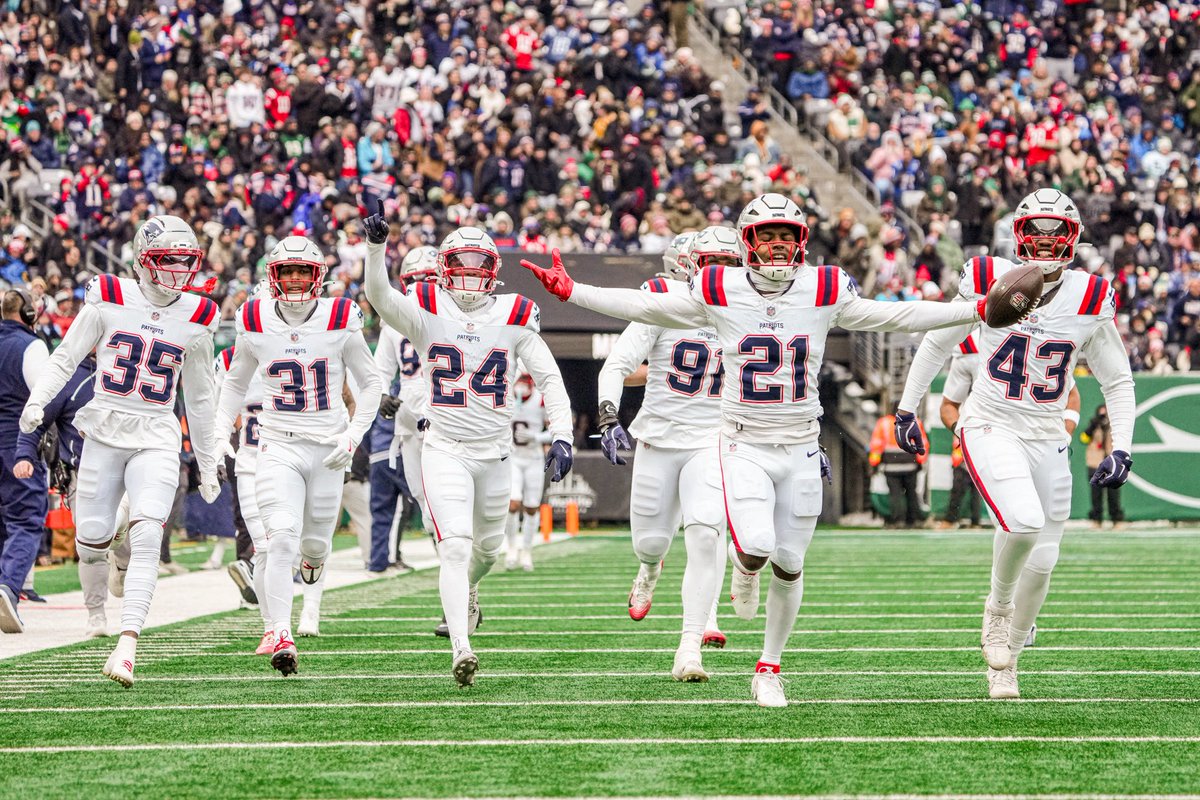 The <a href="/Patriots/">New England Patriots</a> have won the AFC East Division title for 2025 and have claimed their 22nd division title in team history.

It is the first time they have won the AFC East since they did so 2019, when they capped off 17 titles in 19 years and 11 in a row.

#NEPats