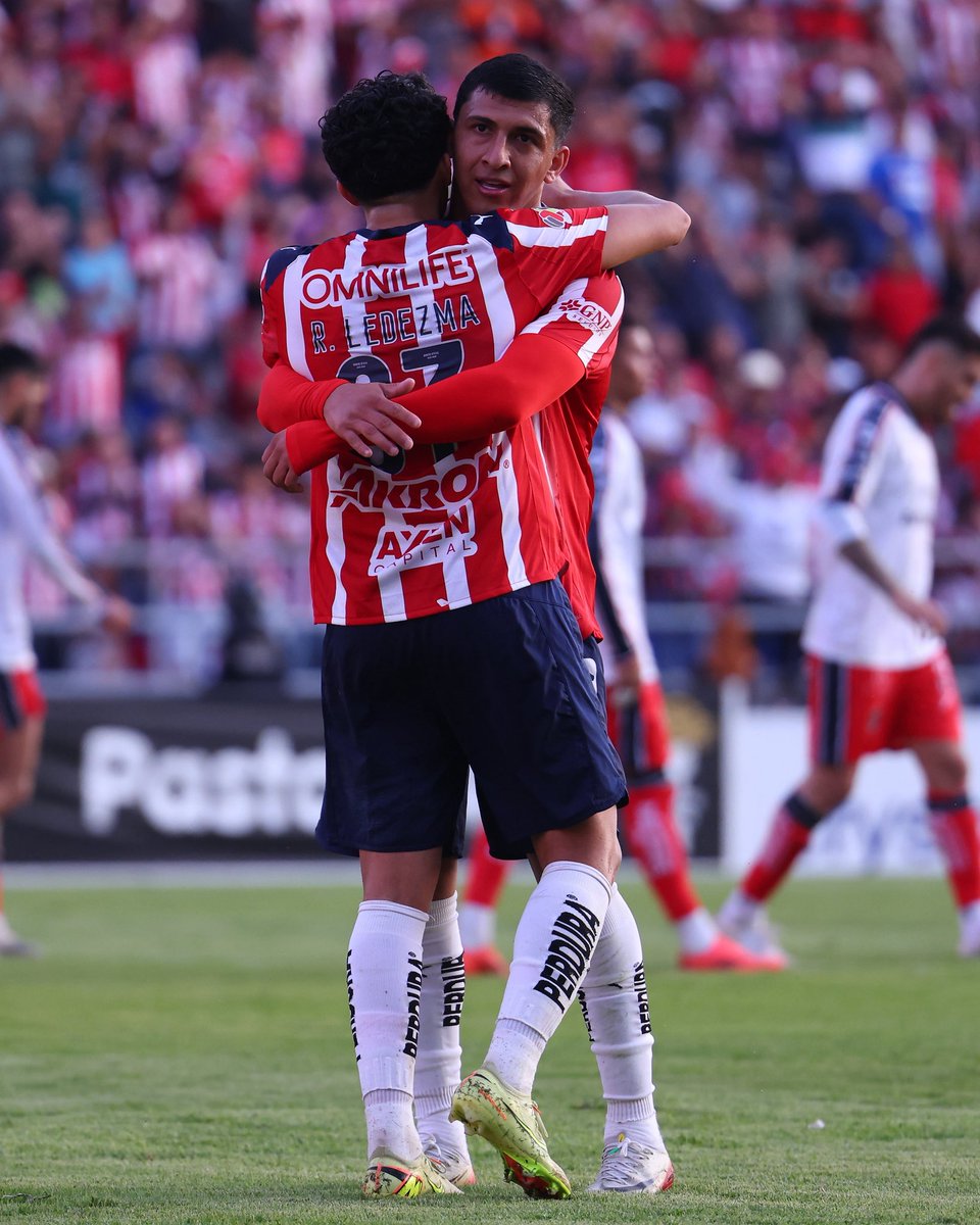 #Chivas tiene a los mejores laterales de México 🇲🇽