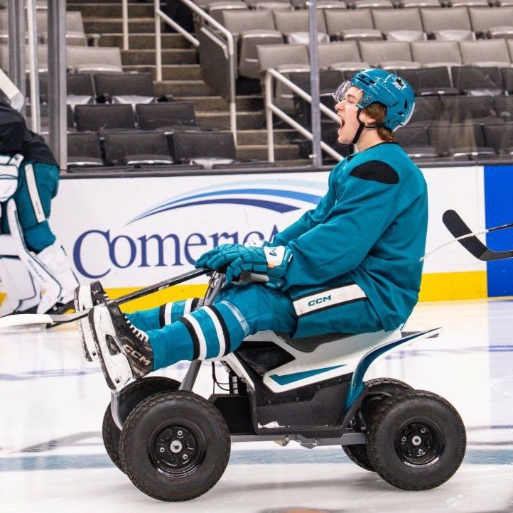 dylanonceagain's tweet image. ⌞ looking for mutuals! ⌝

- dylan, 17, he/him
- multifandom
- multishipper
- #TheFutureIsTeal

#promotwt #moothunt #hockeytwt #sttwt #hrtwt #marveltwt