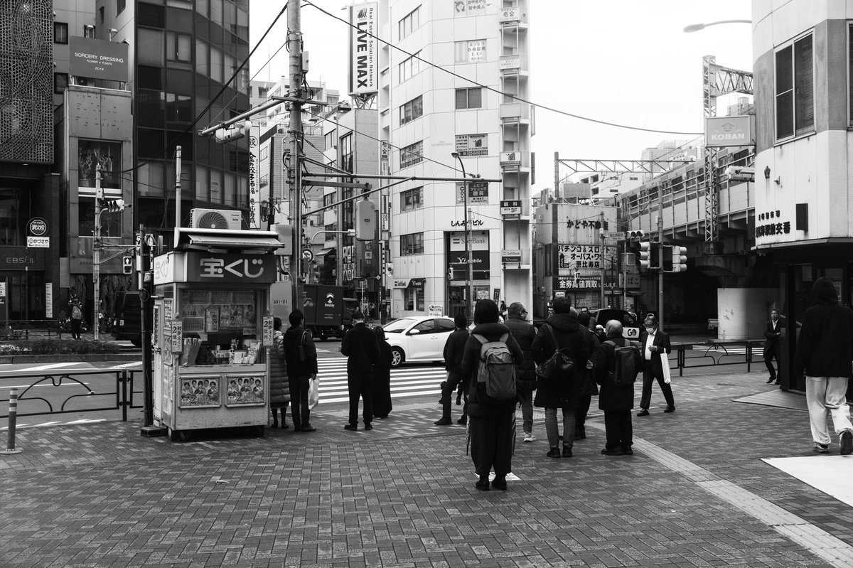 090oooo's tweet image. 【街角スナップ】
Leica M Monochrom＋SUMMILUX-M f1.4/35mm ASPH