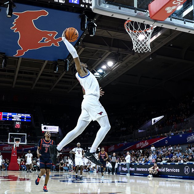 SMU guard BJ Edwards just recorded his second triple-double of the season—the most by any player in CBB.

21 points (8-10 FG)
11 rebounds
10 assists

Edwards led SMU to an 110-63 victory over Cal State Fullerton, as the Mustangs improve to 11-2 on the season.