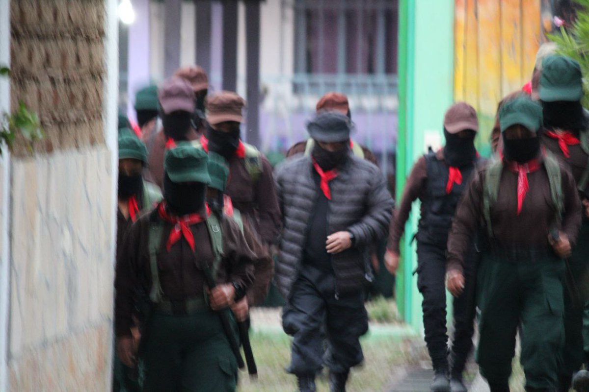 TRANSMISIÓN EN VIVO 28 DE DICIEMBRE 18:00 hrs,
 DEL SEMILLERO “DE PIRÁMIDES, DE HISTORIAS, DE AMORES Y, CLARO, DESAMORES” I Tamara San Miguel y Eduardo Almeida de NODHO, Bárbara Zamora y Comisión Sexta Zapatista Diciembre de 2025 I #EZLN  wp.me/p9YUg-6Hm

#Chiapas #México